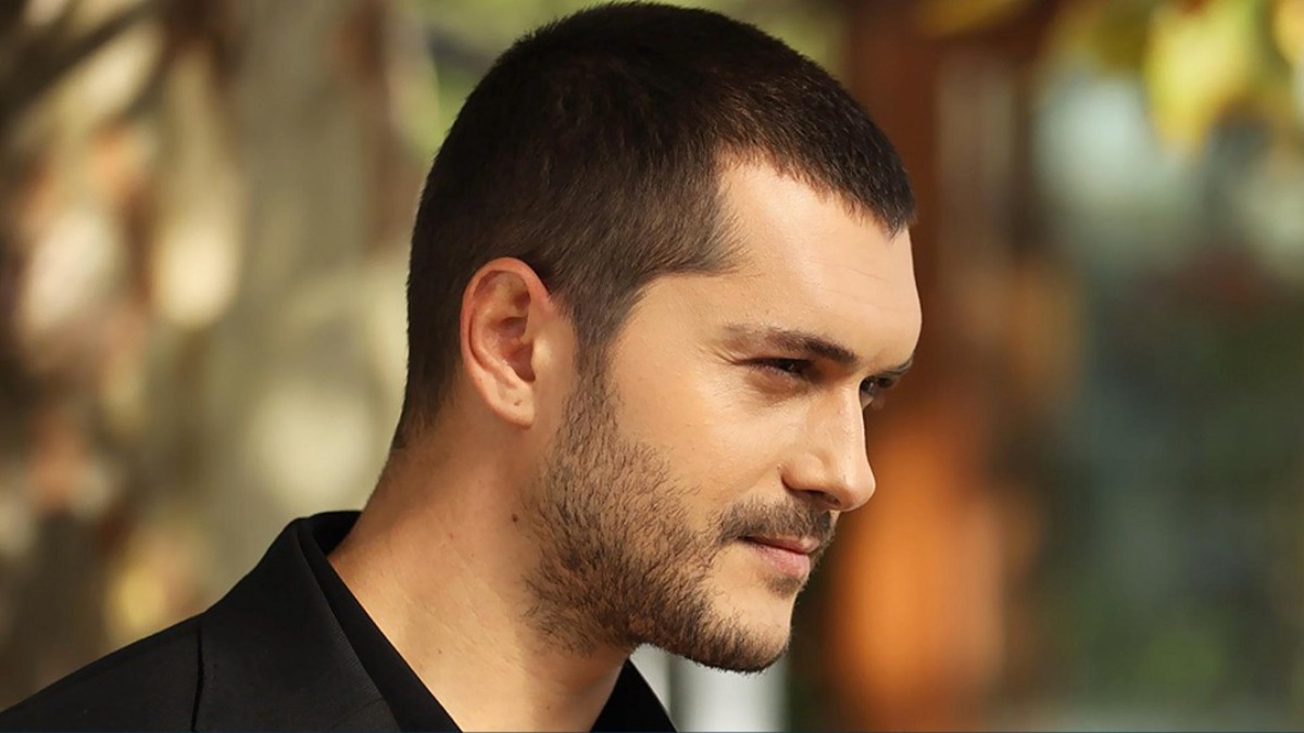 Akharin Tabestan