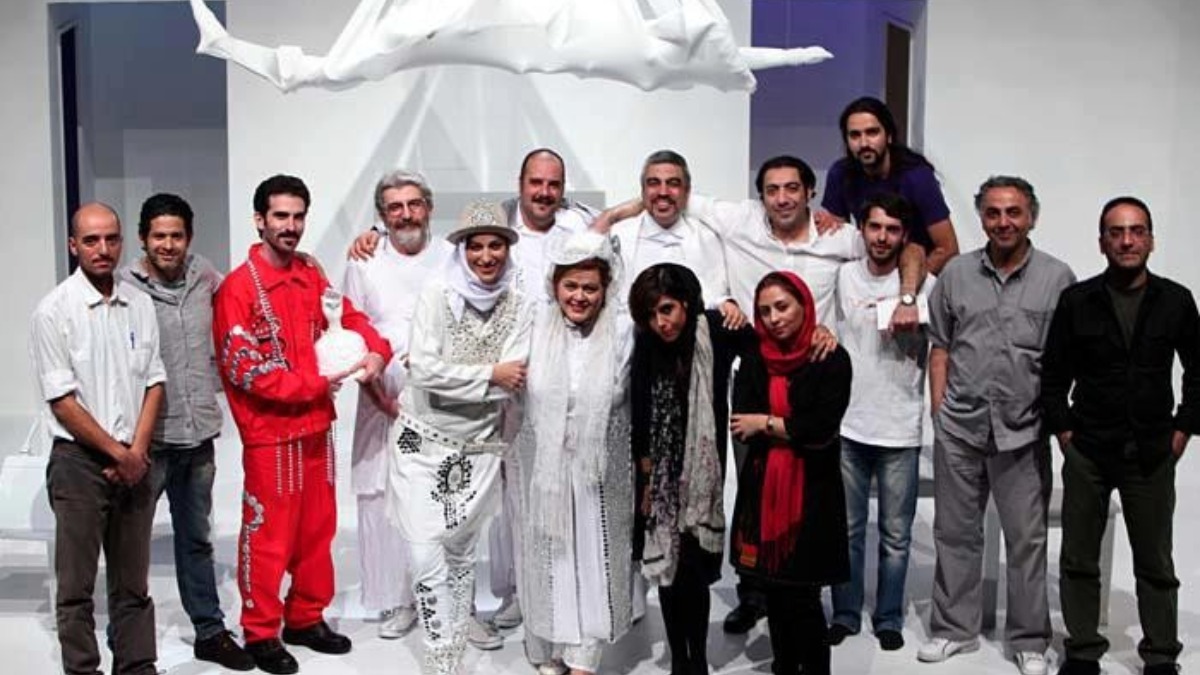 Avaaz Khaane Taas